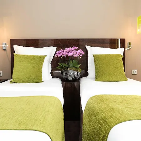 Le Rocroy 4* Paris