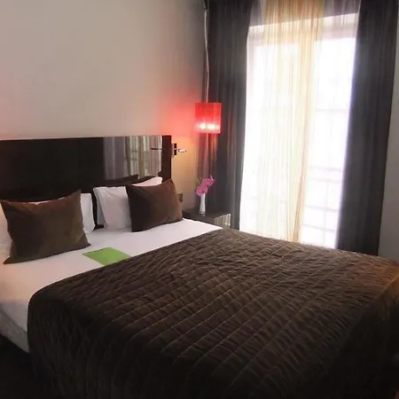 Le Rocroy Hotel Parijs