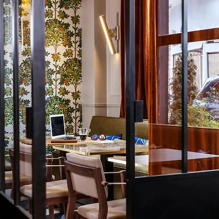 Hotel Le Rocroy Paris