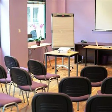 Hotel Le Rocroy Paris