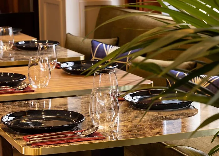 Hotel Le Rocroy Parigi